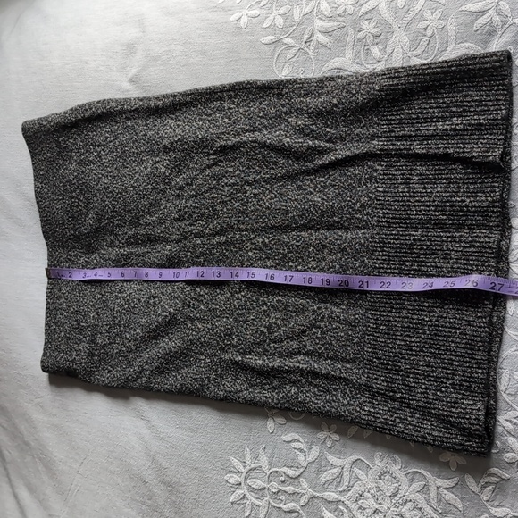 Club Monaco Skirt Size M - Picture 7 of 7